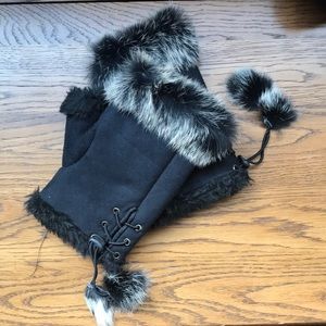 ❄️ NWOT Fingerless fur gloves ❄️